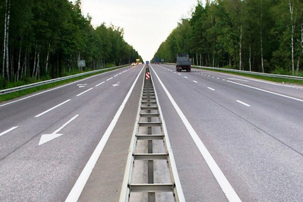 Казахстанские трассы стали доступнее: введены годовые и месячные абонементы