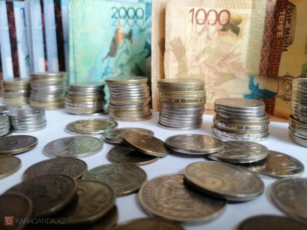 Инфляция замедлилась в октябре до 12,6%