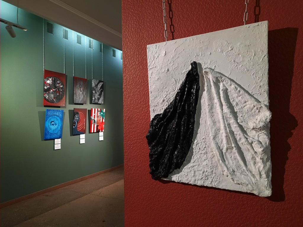 Art Start 8: что представили участники карагандинского проекта на выставке