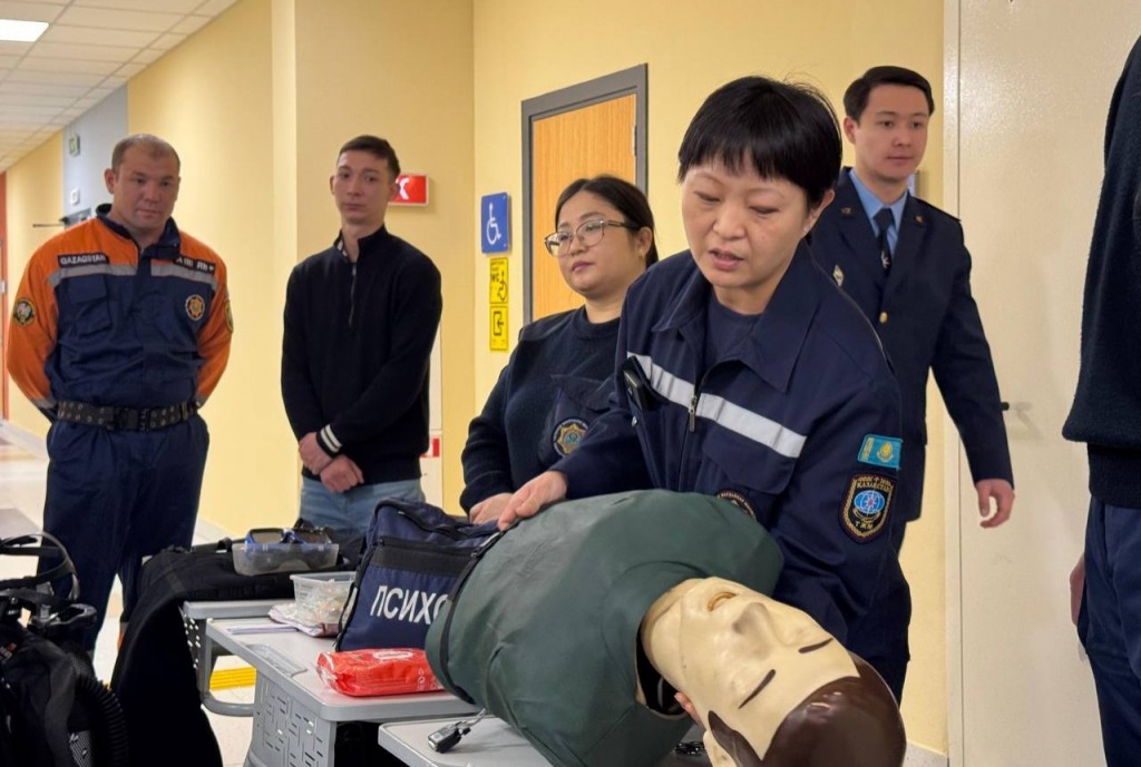 Пожарная безопасность и первая помощь: карагандинским школьникам и студентам провели уроки
