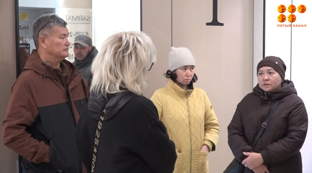 Жильцы жилого комплекса в Новом районе Караганды столкнулись с суровыми коммунальными реалиями