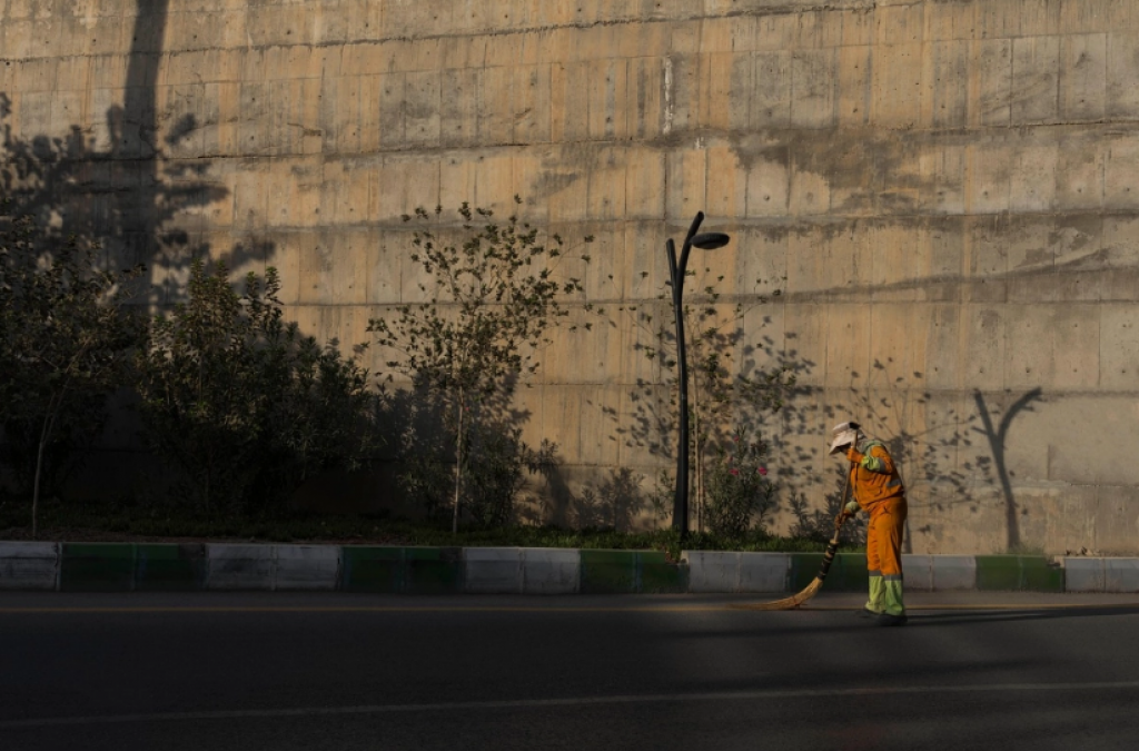 С сентября в Казахстане штрафы заменят общественными работами