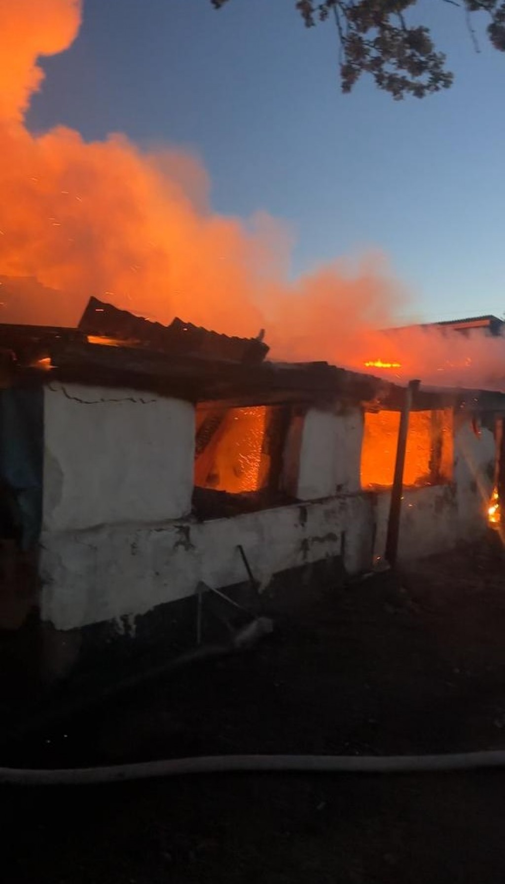 Крупный пожар случился в частном доме Осакаровского района