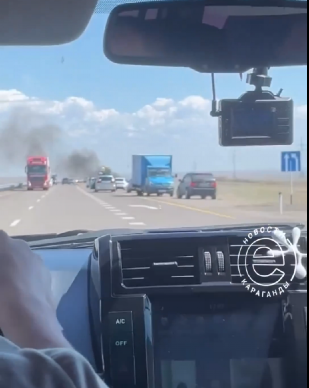 Под Балхашом перевернулась и загорелась 