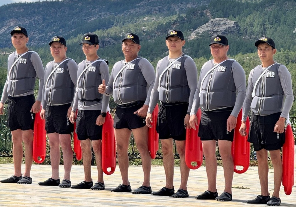 Новые летние аквакостюмы получили спасатели в Карагандинской области