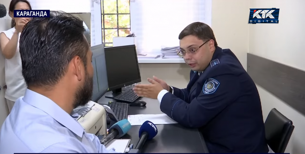 Зная пять языков, карагандинский полицейский помогает людям даже в отпуске за границей
