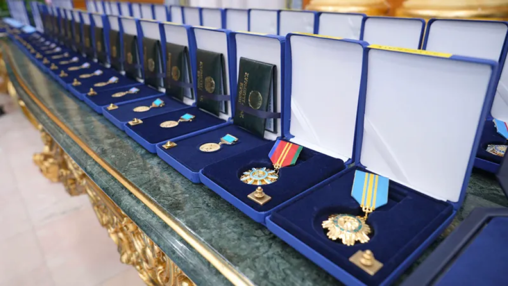 Новую государственную награду учредил Токаев