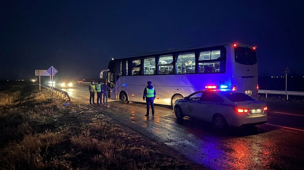 Полиция Карагандинской области выявляет переоборудованные автобусы и нелегальных перевозчиков
