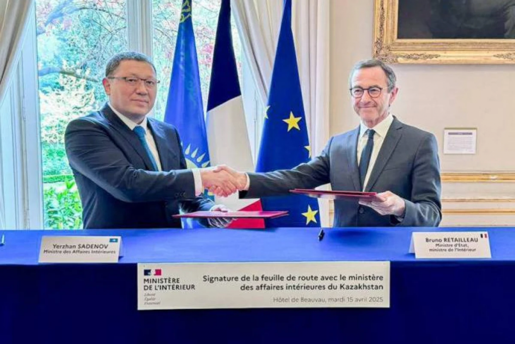 Франция поддержала смягчение визового режима для казахстанцев в Евросоюз