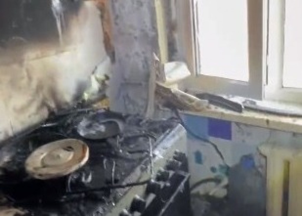 Қарағандының пәтерлерінің бірінде өртенген тамақ салдарынан өрт шықты