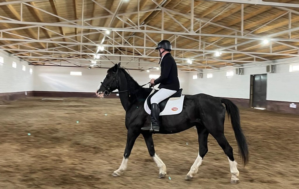 Когда спорт лечит: в Караганде соревновались особенные всадники со всей страны