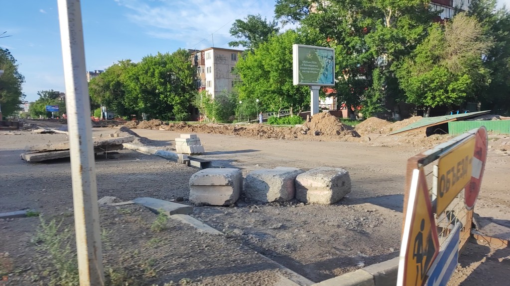 Теміртау әкімі Металлургтер даңғылын жөндеуді жеделдетуді талап етті