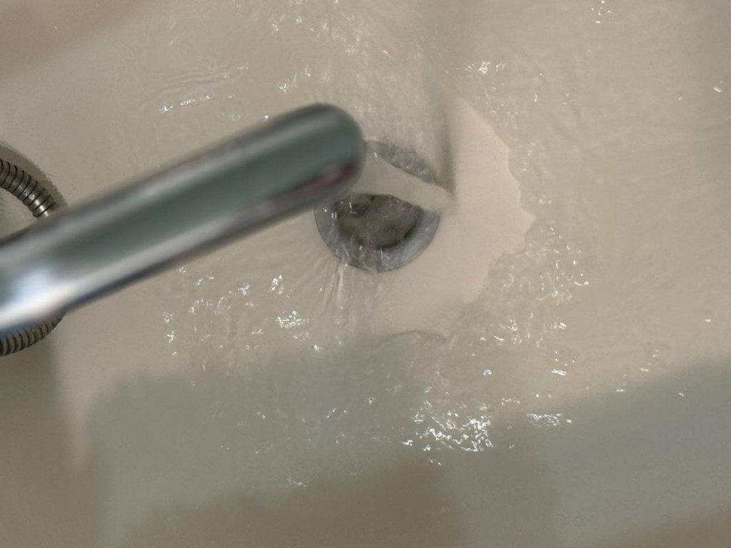 Водопроводная авария произошла в Караганде