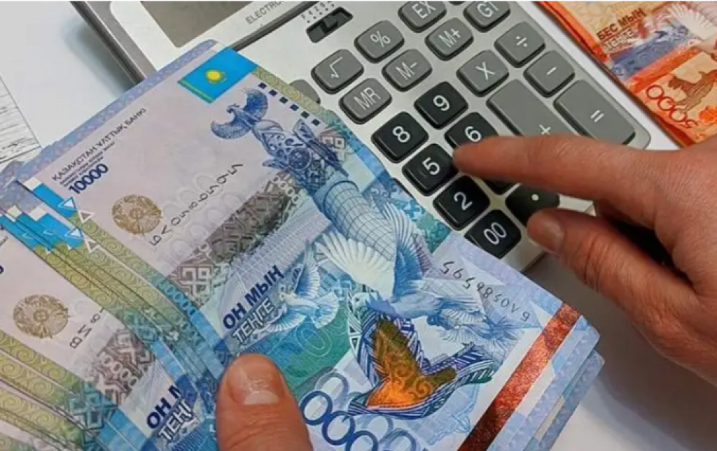 В Казахстане хотят установить порог в 6 МРП для взыскания задолженности по соцплатежам