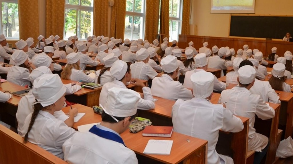 В колледжах Карагандинской области впервые разместят госзаказ на 700 мест на подготовку медкадров