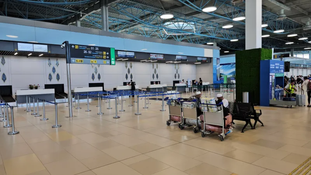 Аэропорты Казахстана больше не будут хранить изъятые вещи у пассажиров