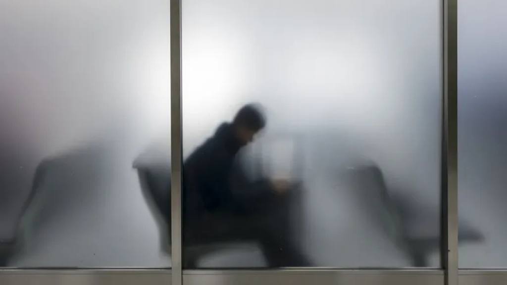 «Небо и дороги теряем»: депутат раскритиковал Минтранс и казахстанские авиакомпании