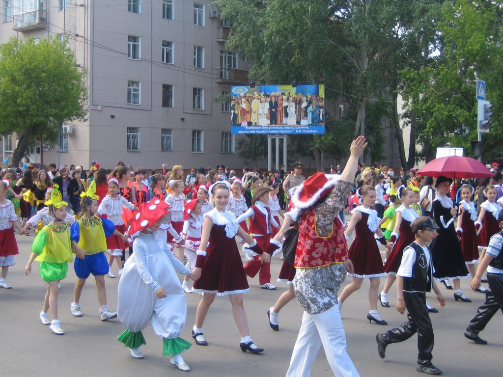 Порно әйел HD Ол мас күйінде өліп қалған