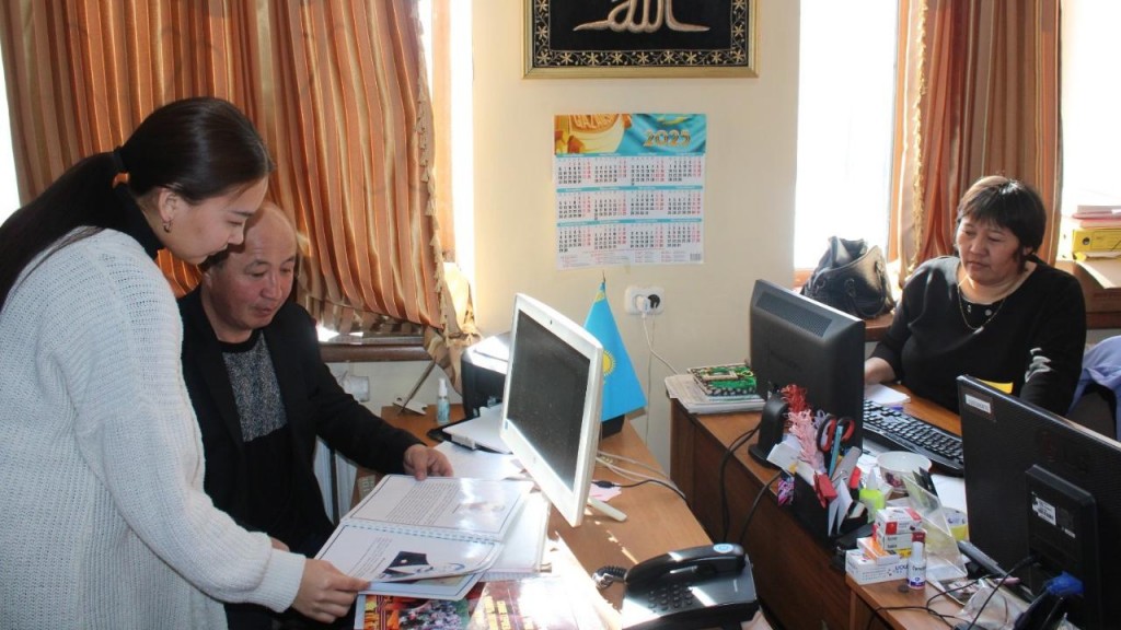 Книгу о фронтовиках к 80-летию Победы в ВОВ пишут в Каркаралинске