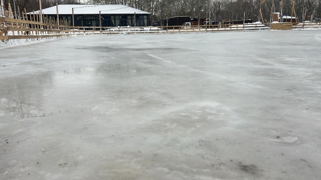 Из-за непогоды в Караганде не работают открытые катки