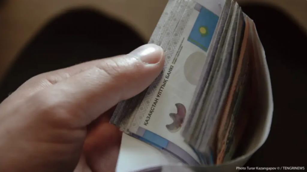 Кого смогут судить за взятки с 2025 года в Казахстане