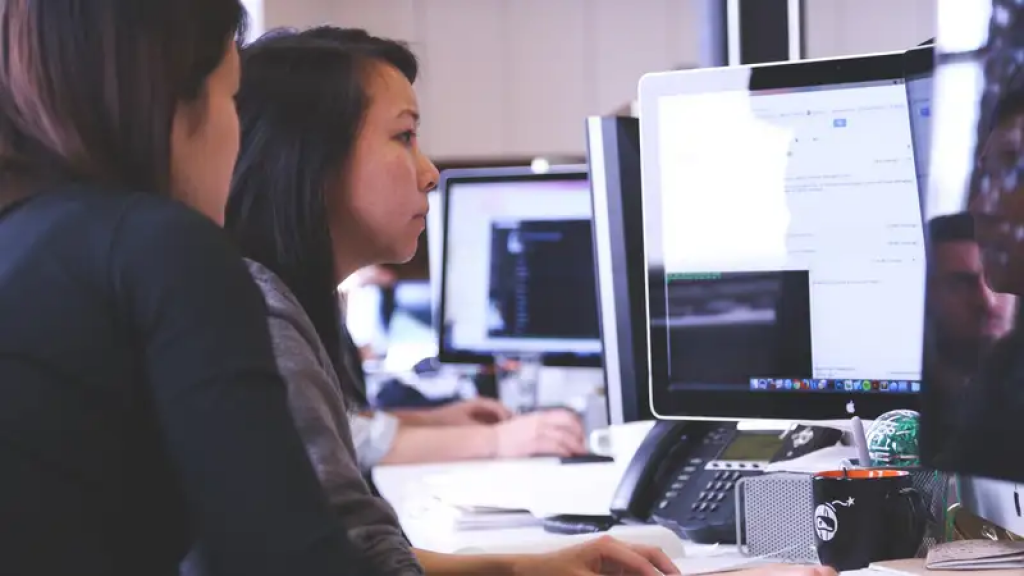 В школах Казахстана интернет станет быстрее