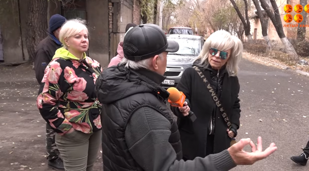 Жители улицы Медицинской в Пришахтинске вышли на тропу войны с коммунальщиками