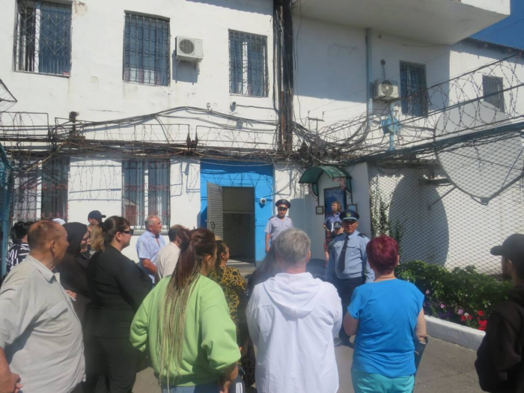 Концерт для гостей колонии устроили карагандинские осужденные