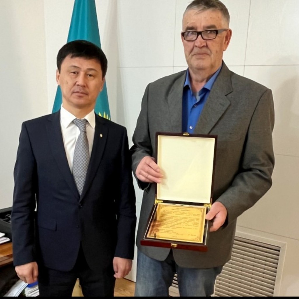 Свой 70-ый юбилей сегодня празднует Заслуженный тренер Василий Карпов