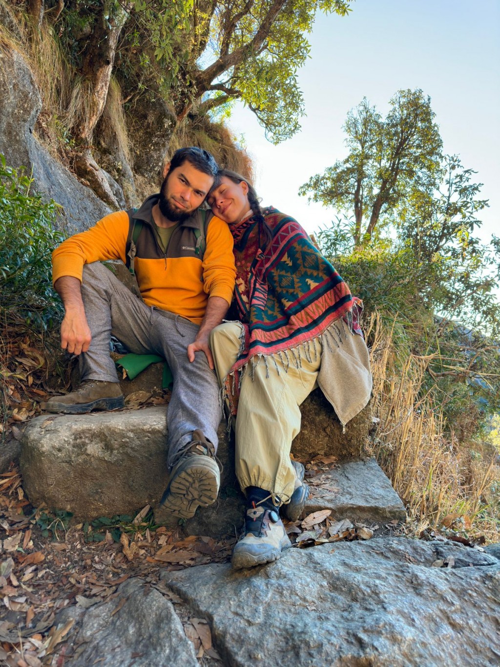 Семейная пара из Караганды отправилась в свадебное путешествие до Индии автостопом