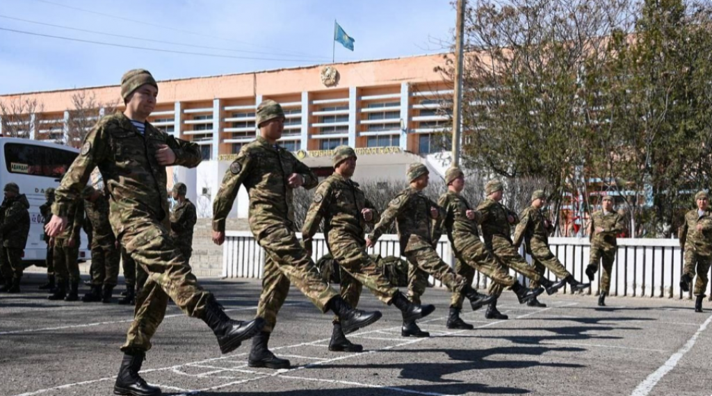 66 летательных аппаратов и 4 тысячи участников: в Минобороны Казахстана готовятся к параду Победы