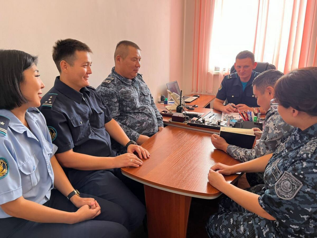 На вопросы родственников осужденных ответили в колонии Карагандинской области