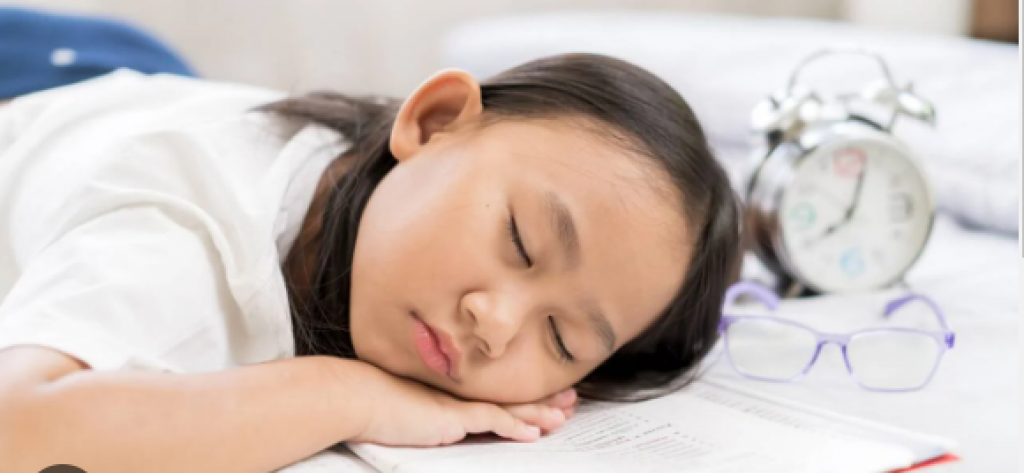 Единый часовой пояс с 1 марта: как школьники переживут перевод времени в период СОР и СОЧ