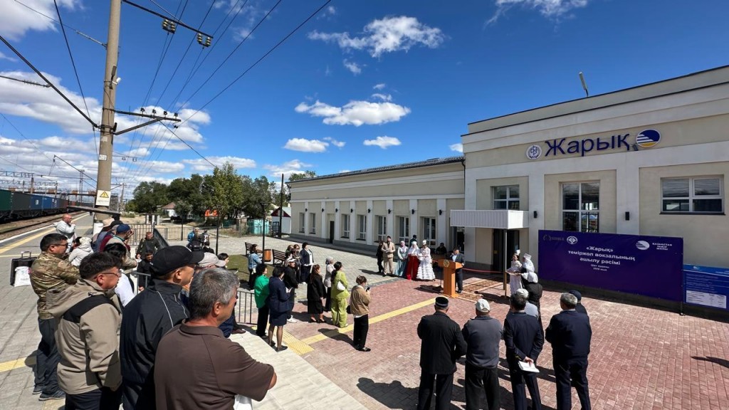 В Жарыке Карагандинской области обновили железнодорожный вокзал