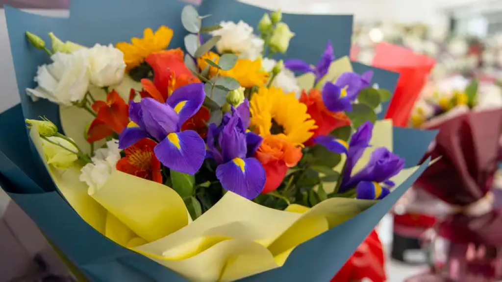 Сколько стоят подарки на 8 Марта в 2024 году