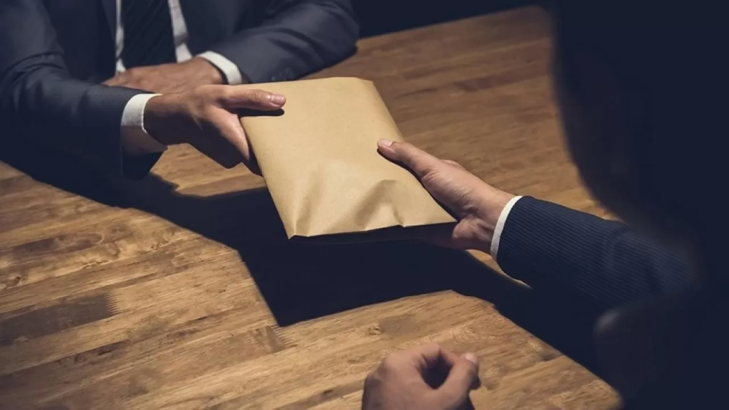 Как избежать ситуаций с дачей взятки, объяснили казахстанцам