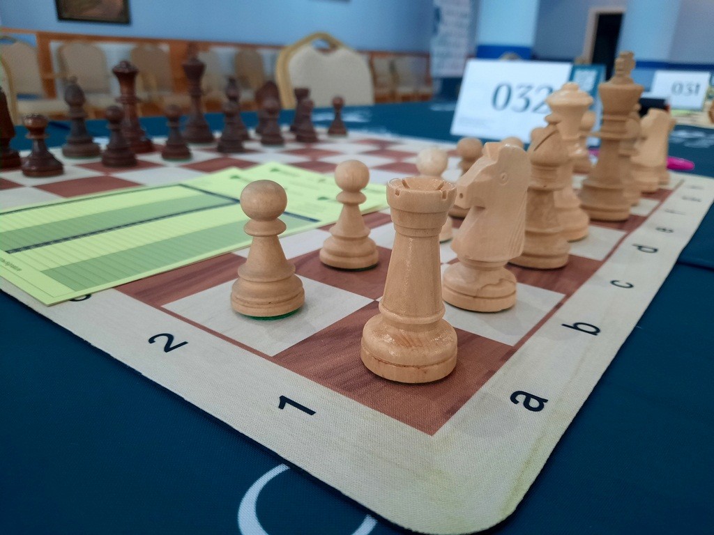 В Караганде проходит первый международный турнир по шахматам