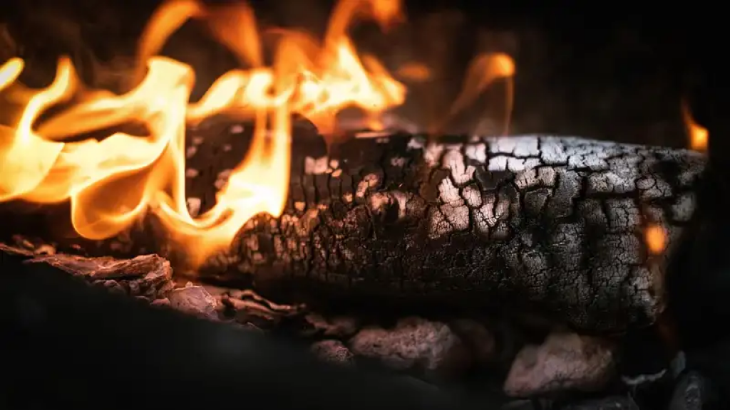 Спасатели МЧС рассказали казахстанцам об опасностях в отопительный сезон