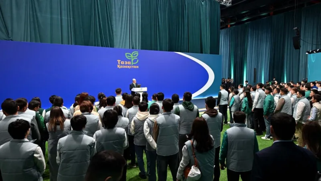 «У нас нет другой Родины»: Токаев обратился к молодежи