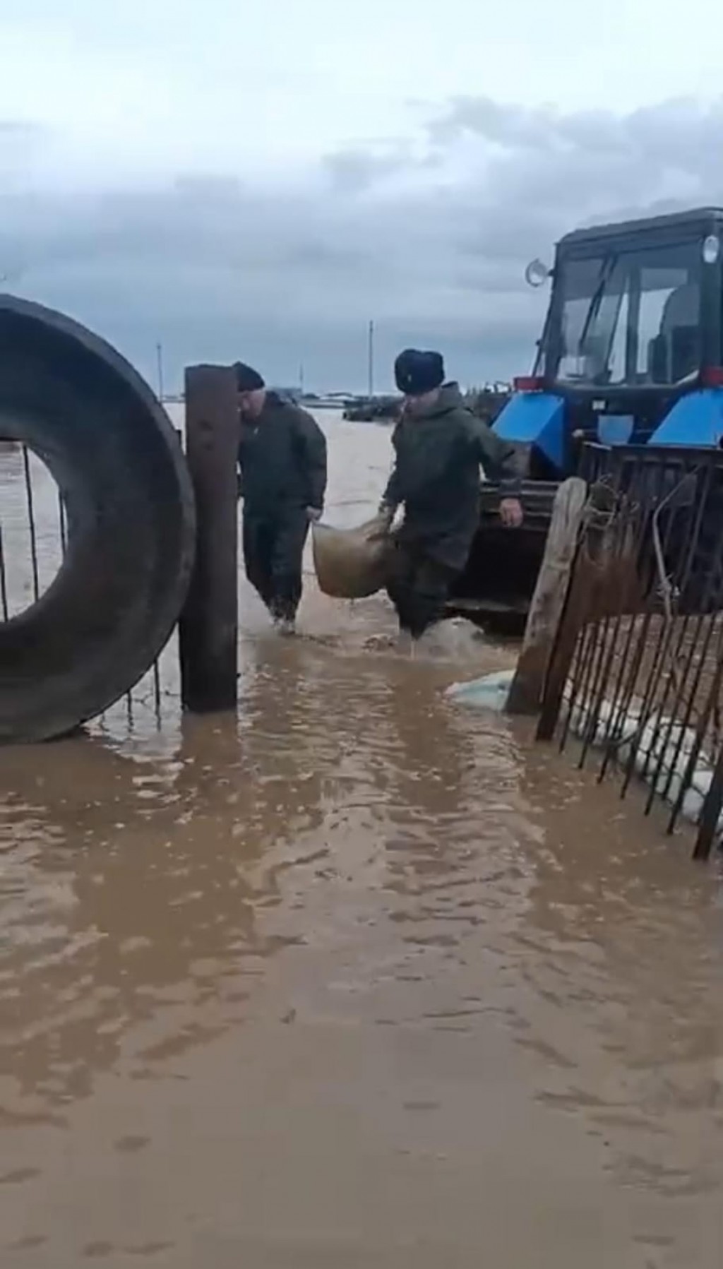 Талые воды зашли в два села Карагандинской области