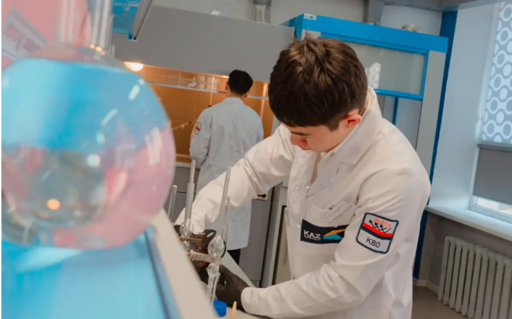 Қырынған жетілген әйелдермен жыныстық қатынас