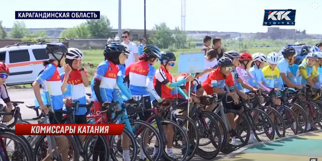 «Круто проехали»: авто-мото-велопробег прошел в Сарани в честь Дня госсимволов