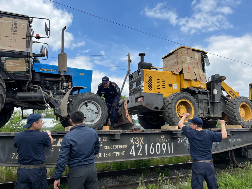 Разрушительное землетрясение: как карагандинские спасатели прошли учения в ВКО