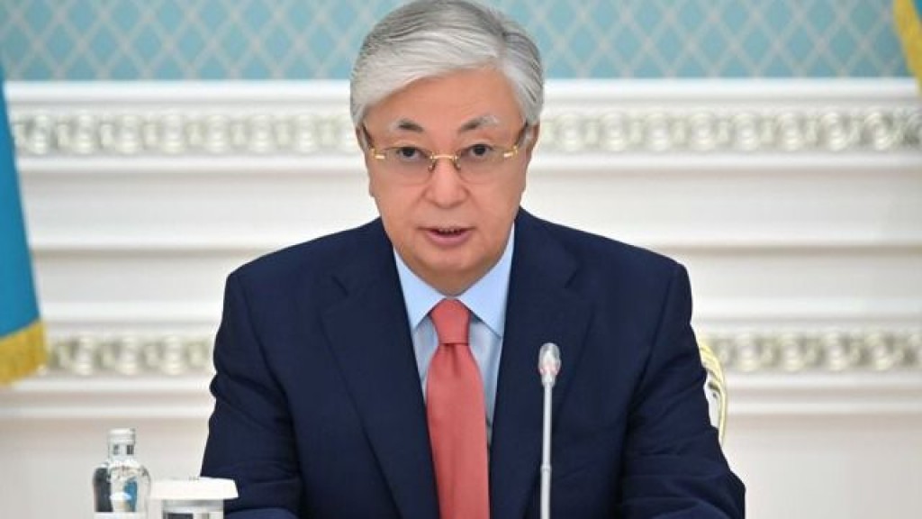 Президент Казахстана поздравил учителей и школьников с Днем знаний