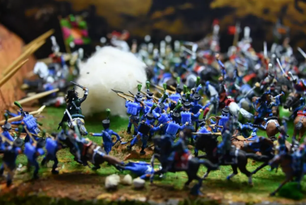 Мини-армия в масштабе 1:72: солдаты Карагандинского гарнизона воссоздают великие битвы истории