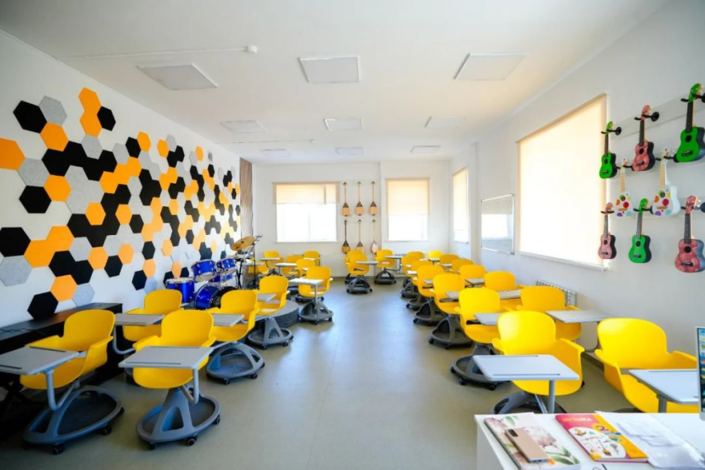 Хорда мас болған Немересі атасының үйіне келді (порно онлайн)