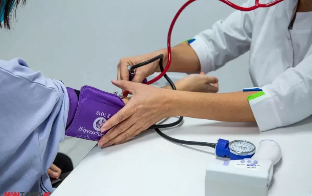 Куда уходят деньги граждан за ОСМС