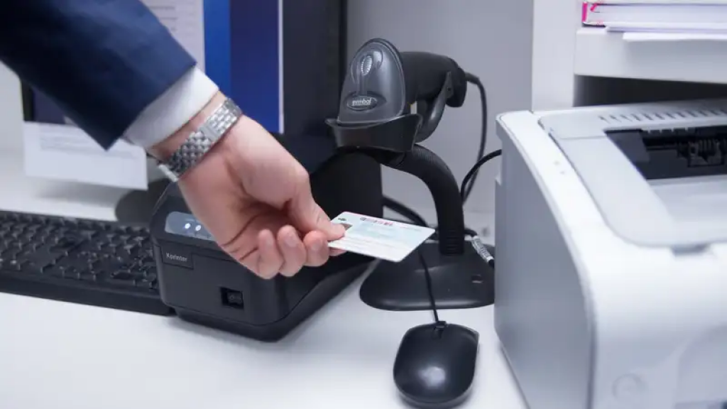 Какие персональные данные граждан включат в государственные электронные базы