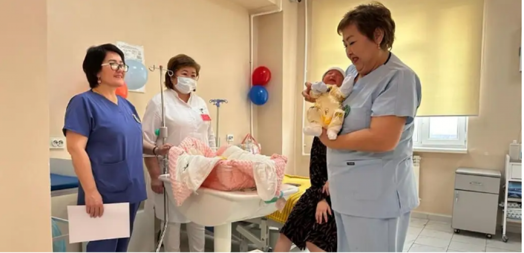 В Казахстане запустили программму оценки знаний врачей службы родовспоможения