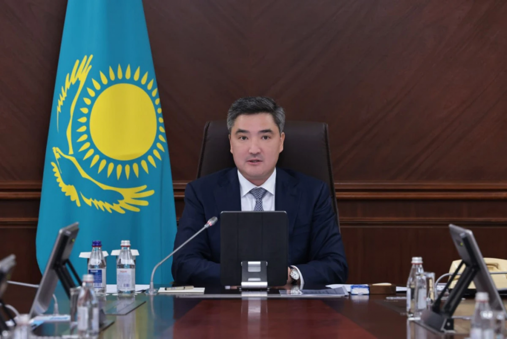 Усилить борьбу с теневой экономикой поручил Олжас Бектенов